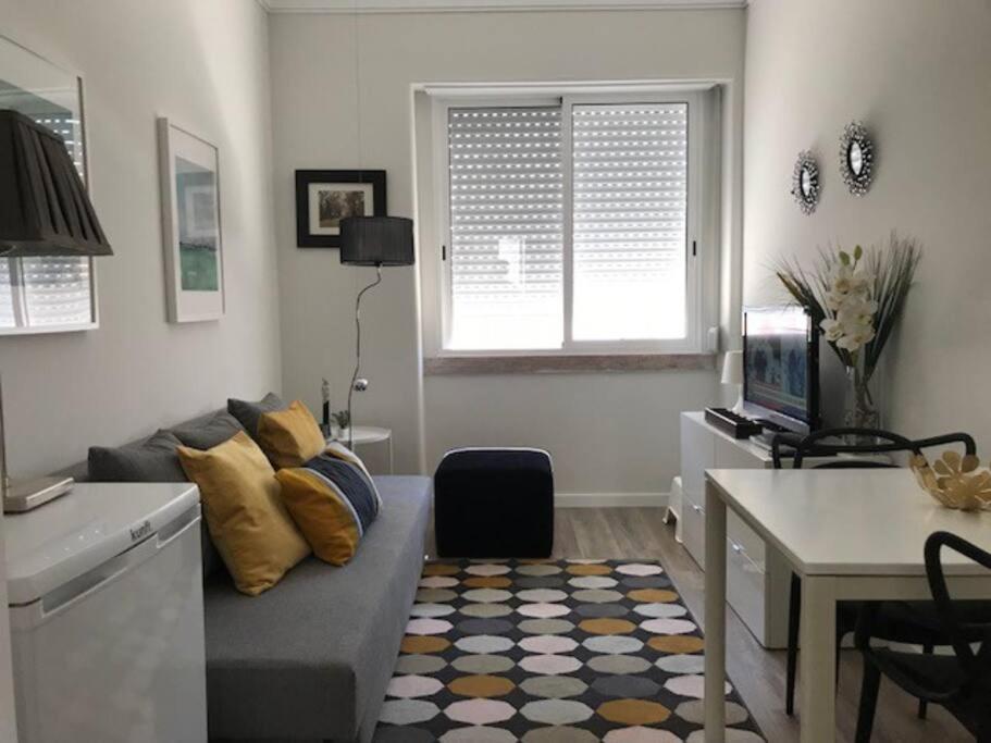 Cosy 2 Bedrooms Apartment In Arroios - Ssl 3A Лиссабон Экстерьер фото